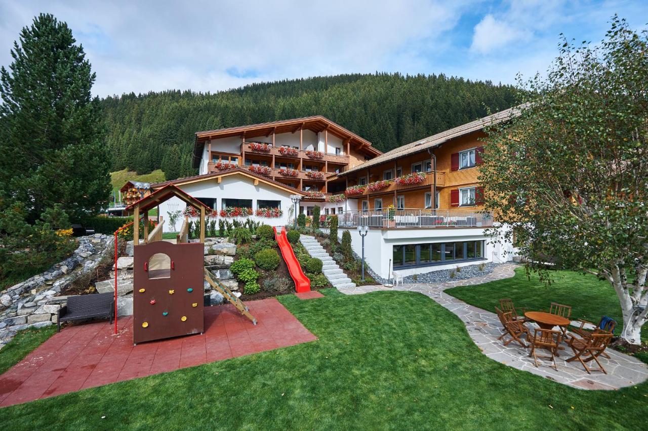 Hotel Alpenblume ดามุลส์ ภายนอก รูปภาพ
