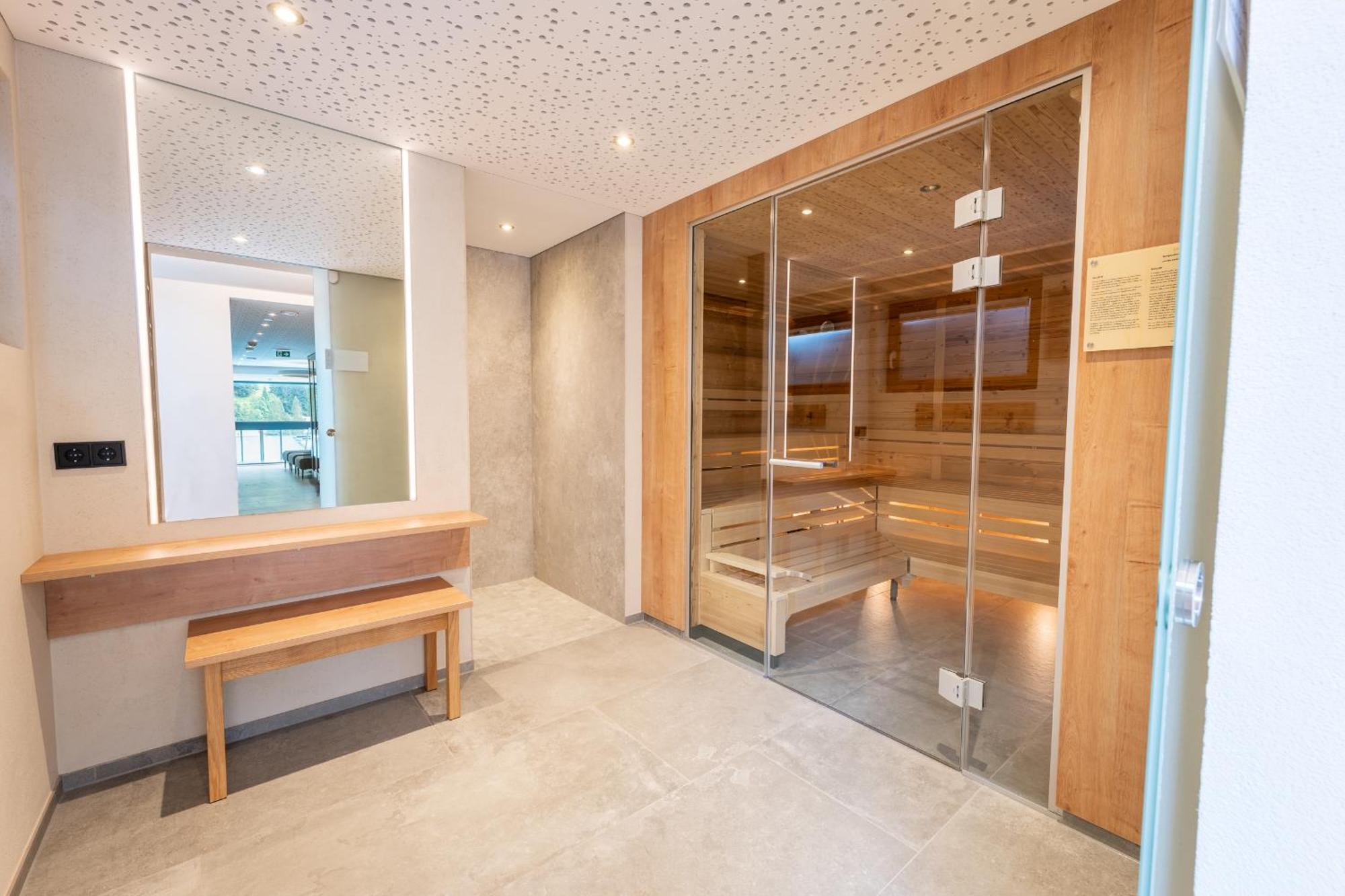 Hotel Alpenblume ดามุลส์ ภายนอก รูปภาพ